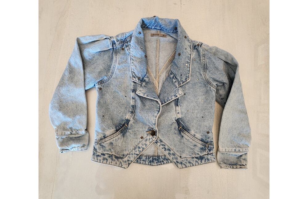 Girls SZ 8 Denim 80's Inspired Jean Jacket Studs Embellished